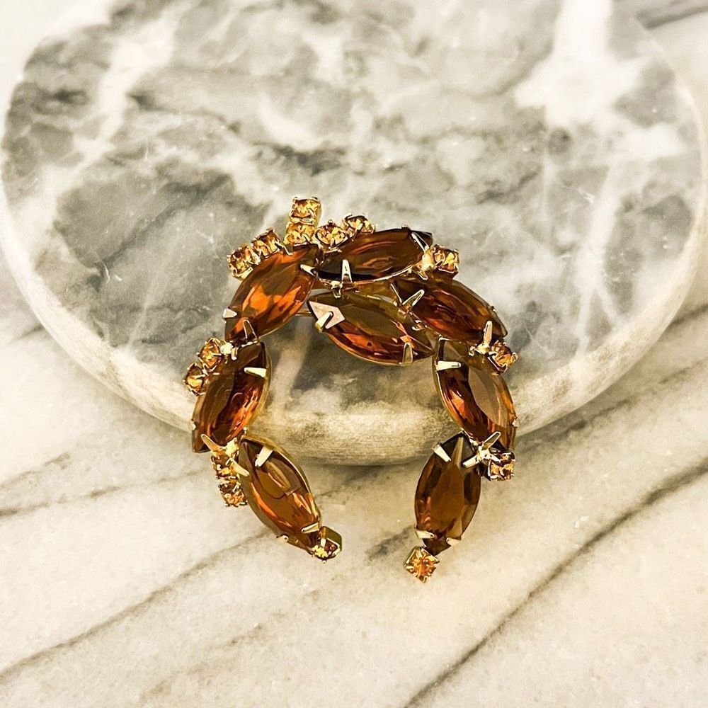Vintage Topaz Crystal Brooch‎ Gold Toned Pin Prong Set Rhinestone Facet Unsigned